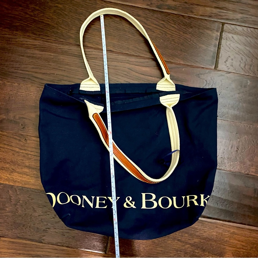 Dooney & Bourke tote
